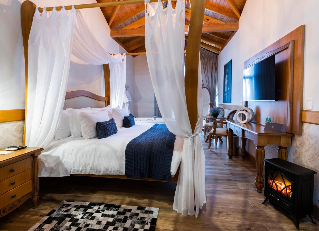 Cerro Azul Hotel Fazenda Capao Alto ภายนอก รูปภาพ